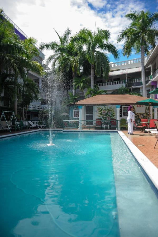 Glorianna Hotel Montego Bay Exterior photo